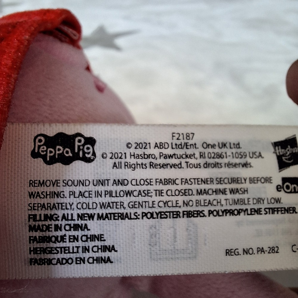 Peppa Pig Oink Along Songs Singing Plush Doll Stuffed Animal Toy Talks Works 12" - Picture 8 of 14